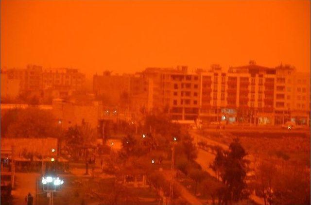 Viranşehir’de Kırmızı Toz Bulutu