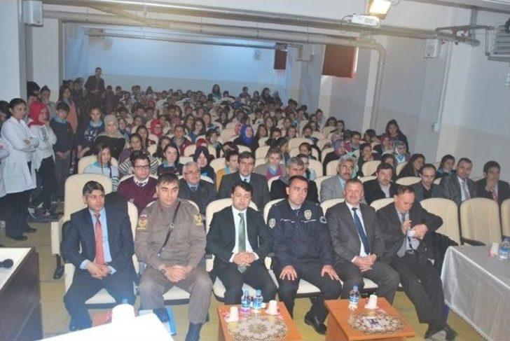 Pazarlar Anadolu Lisesinde Münazara G3