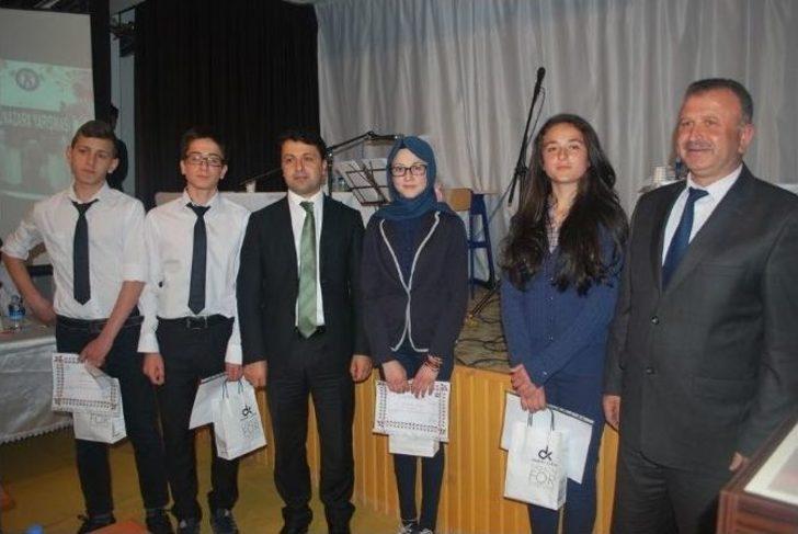 Pazarlar Anadolu Lisesinde Münazara G4