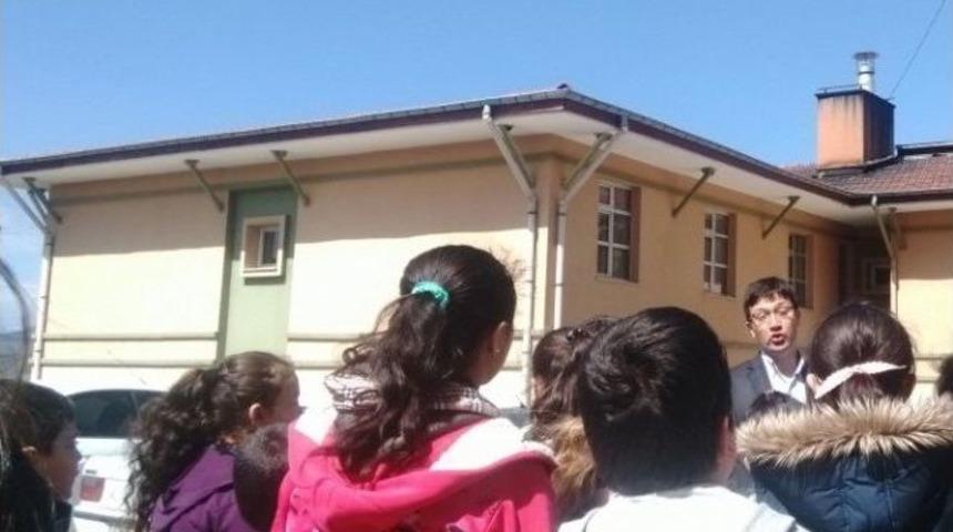 Cumhuriyet Ortaokulunda Okul Tanıtım Gezisi