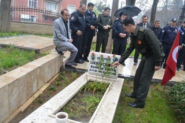 Kula’da Şehit Mezarlığına Ziyaret