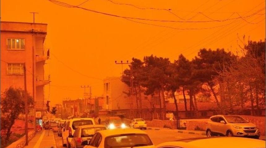 Derik&rsquo;e &Ccedil;amur Yağdı