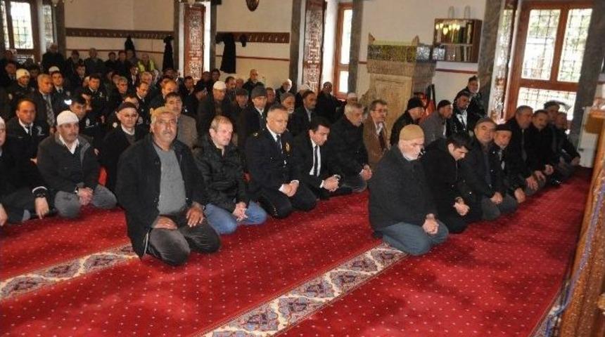 Boz&uuml;y&uuml;k&rsquo;te Şehit Polisler İ&ccedil;in Mevlit Okutuldu