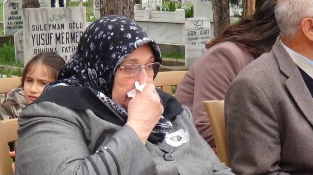 Erzincan&rsquo;da Polis Şehitlerine Karanfil