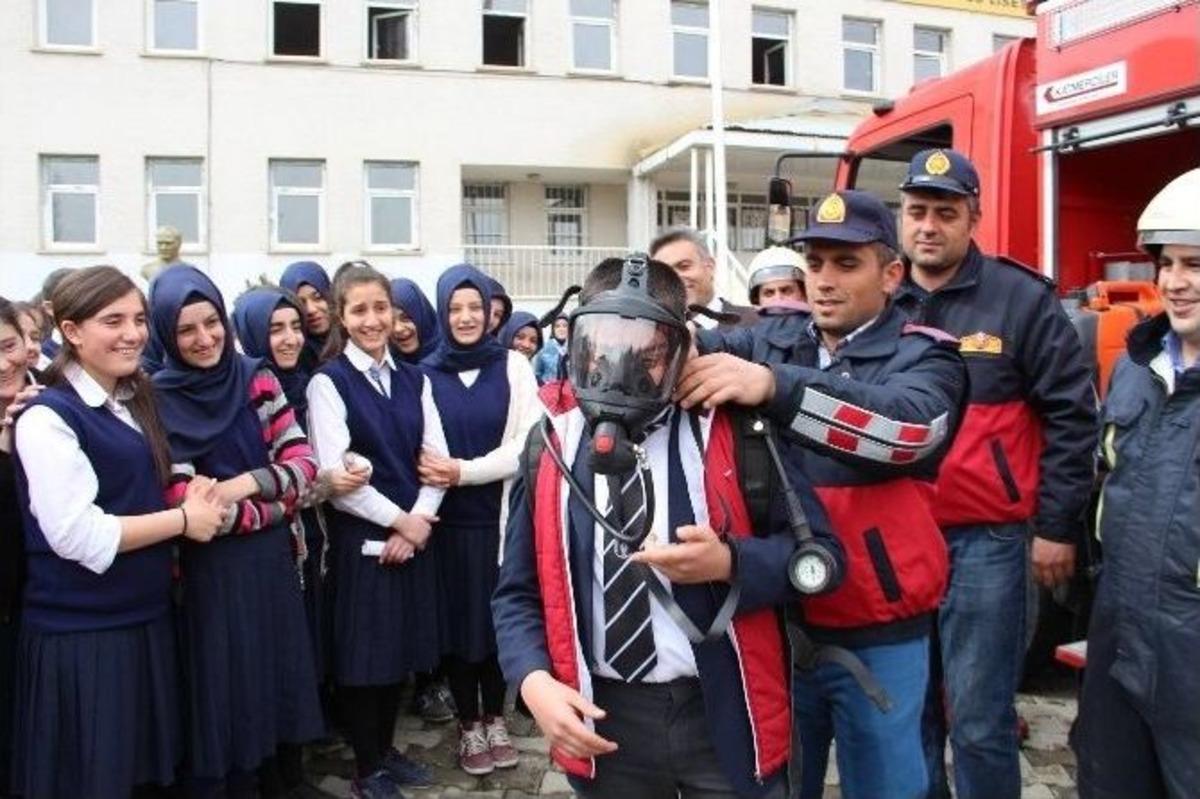 Oltu&rsquo;da Yangın Tatbikatı Ger&ccedil;eğini Aratmadı