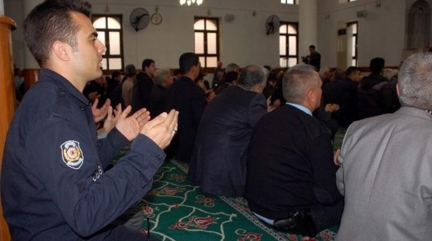 Şehit Polisler İ&ccedil;in, Mevlit Okutuldu