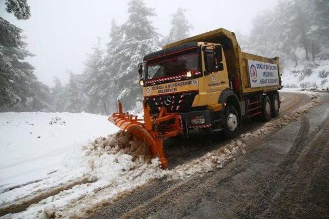 Denizli Güne Karla Uyandı (2)