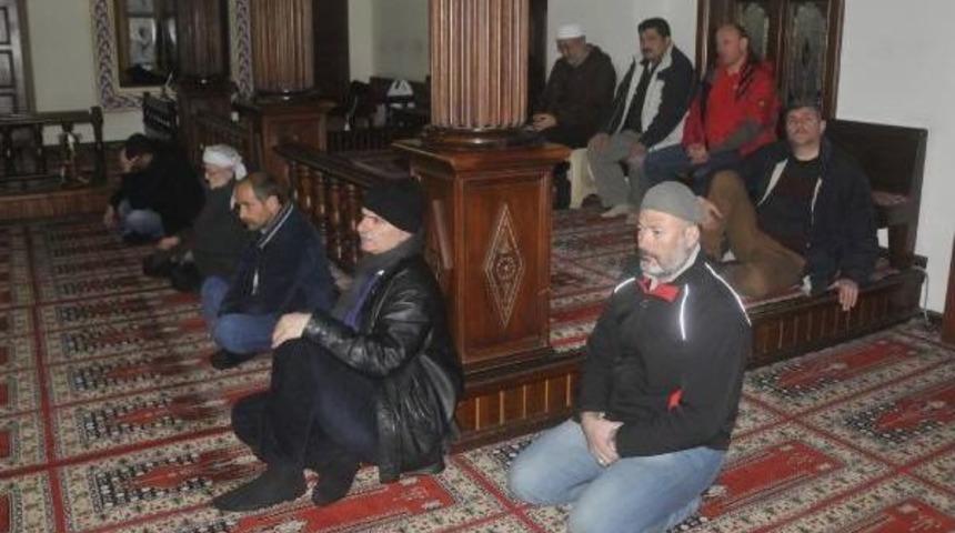 Merhum Sakıp Sabancı I&ccedil;in İzmit'te Mevlid Okutuldu