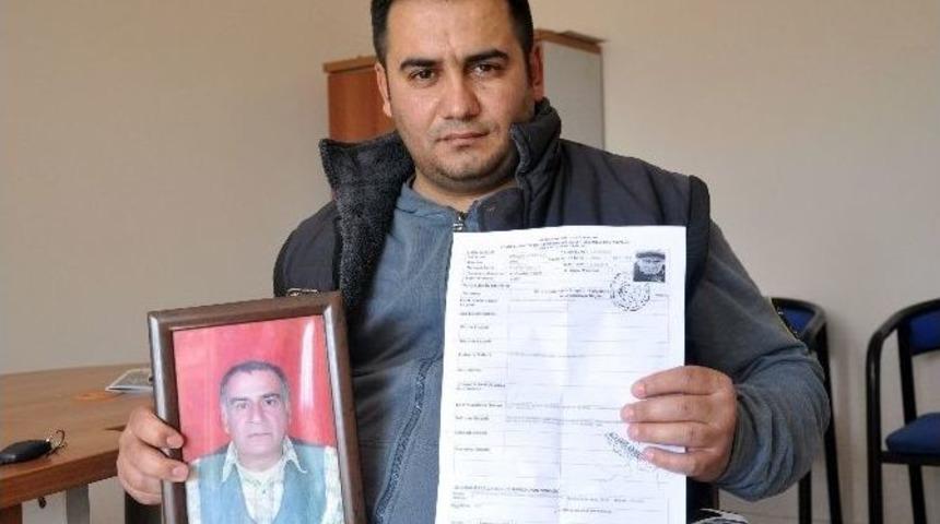 Babasını Kaybetti, Doktoru Şikayet Etti