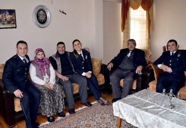 Sarıkamış Emniyeti Emekli Polis Memurlarını Unutmadı