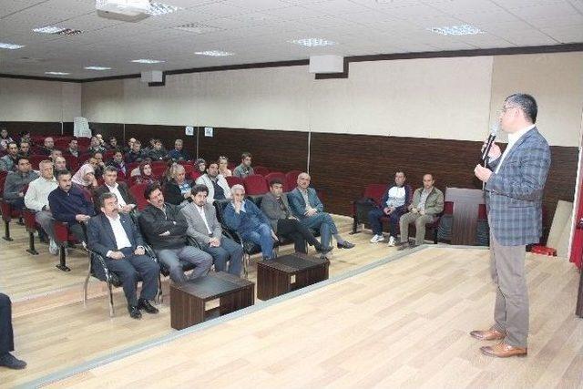 Kumluca’da Sandık Görevlileri İçin Toplantı Düzenleniyor