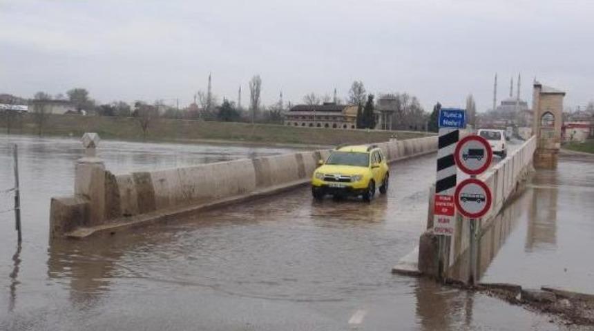 Tarihi Tunca K&ouml;pr&uuml;s&uuml; 1 Milyon Liraya Aydınlatılacak