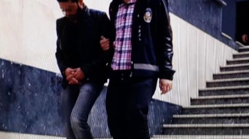 Kapısını &Ccedil;aldığı Kadınları Dolandıran Ş&uuml;pheli Yakalandı