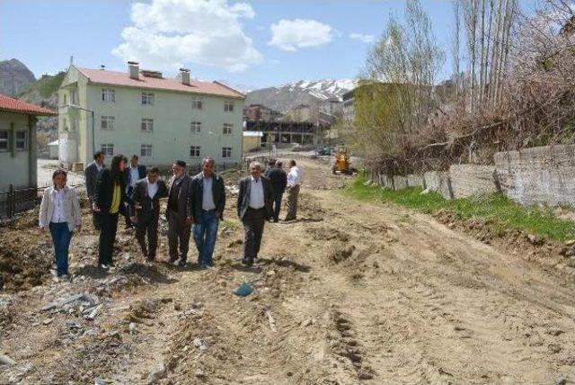 Hakkari nin En Eski Mahallesi 80 Yıl Sonra Yola Kavuşuyor 1