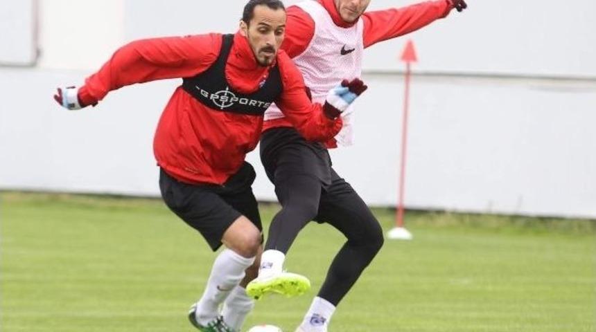 Ersun Yanal, Futbolcu Avına &Ccedil;ıktı