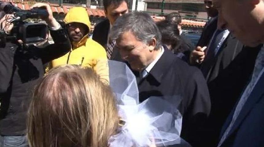 Abdullah G&uuml;l'e Paskalya Hediyesi