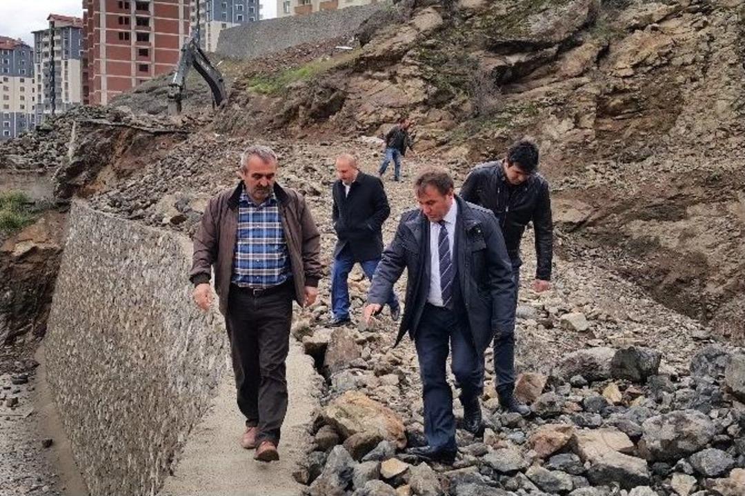 Başkan &Ccedil;imen, Mahallelerde İncelemelerde Bulundu