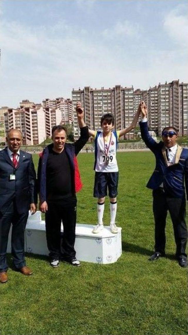 Gkv’lilerden Atletizm Başarısı