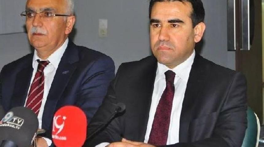 '&ccedil;alışma Hayatındaki Her &Uuml;&ccedil; Kişiden Birisi Kayıt Dışı'