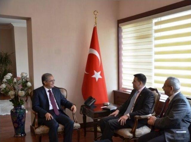 Konsolos John L. Espinoza, Vali S&uuml;leyman Tapsız&rsquo;ı Ziyaret Etti 1