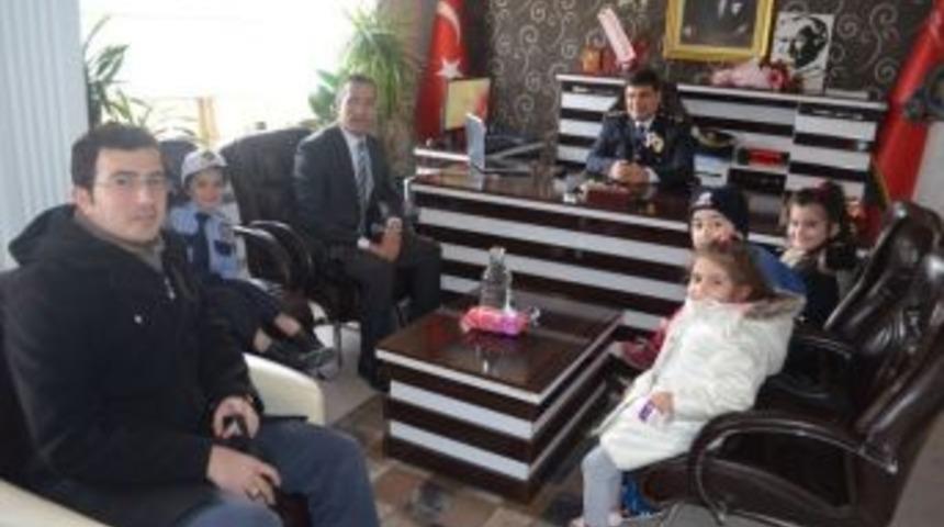 Anaokulu &Ouml;ğrencileri Emniyeti Ziyaret Etti