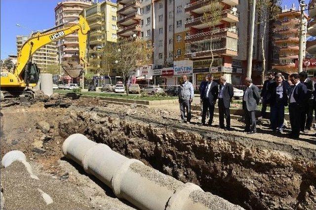 Eşbaşkan Anlı, Yağmursuyu Şebeke Çalışmalarını Denetledi