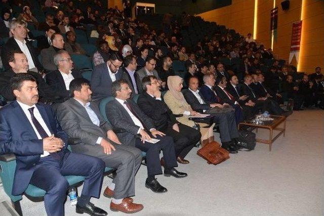 Sa&uuml;&rsquo;de Uluslararası Kritik Ve Analitik D&uuml;ş&uuml;nme Sempozyumu 1