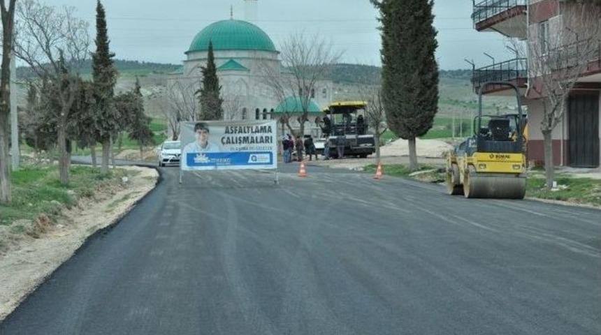 K&uuml;&ccedil;&uuml;kk&ouml;y Yoluna 7 Kilometrelik Sıcak Asfalt &Ccedil;alışması