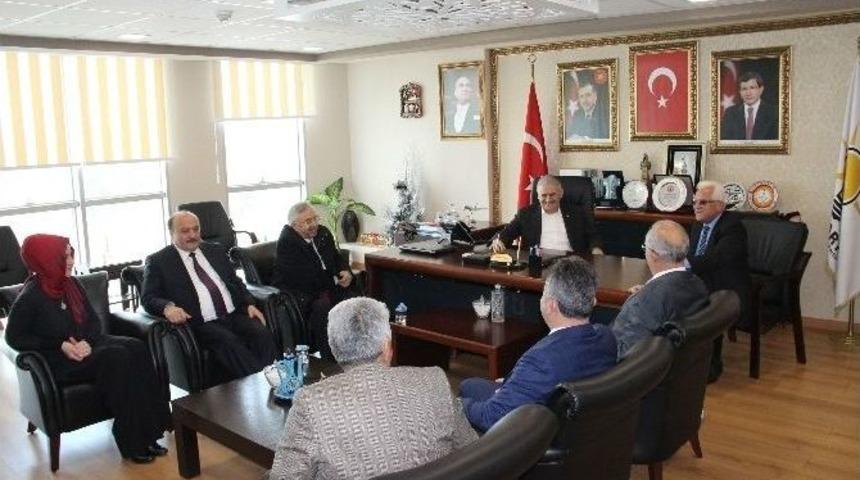 Binali Yıldırım, Ak Parti İl Başkanlığı&rsquo;nı Ziyaret Etti