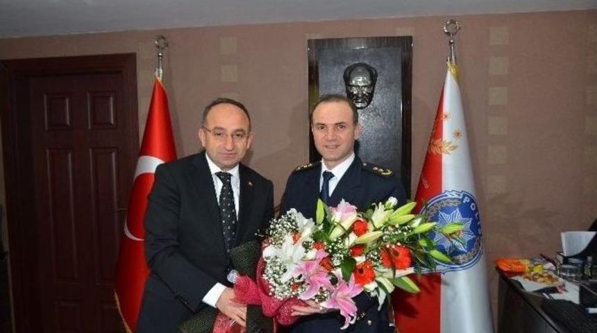 Başkan &Uuml;z&uuml;lmez Polis G&uuml;n&uuml;n&uuml; Kutladı