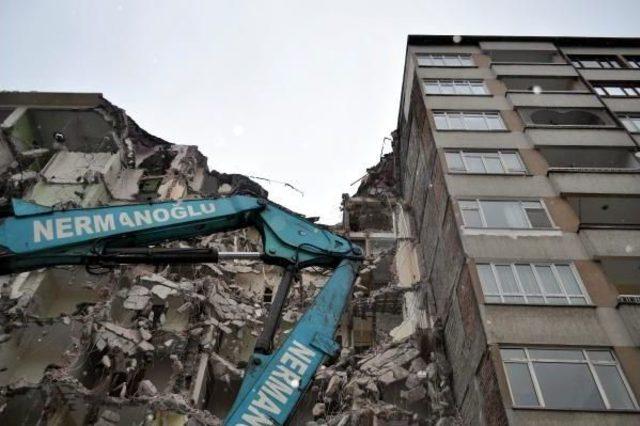 Kayseri&rsquo;De Korkutan Yıkım 2