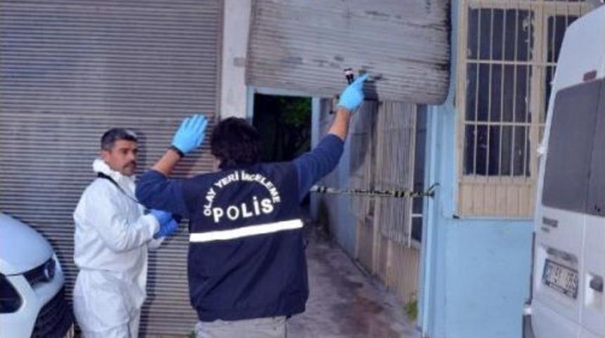 Metruk Binada Yanmış Erkek Cesedi Bulundu