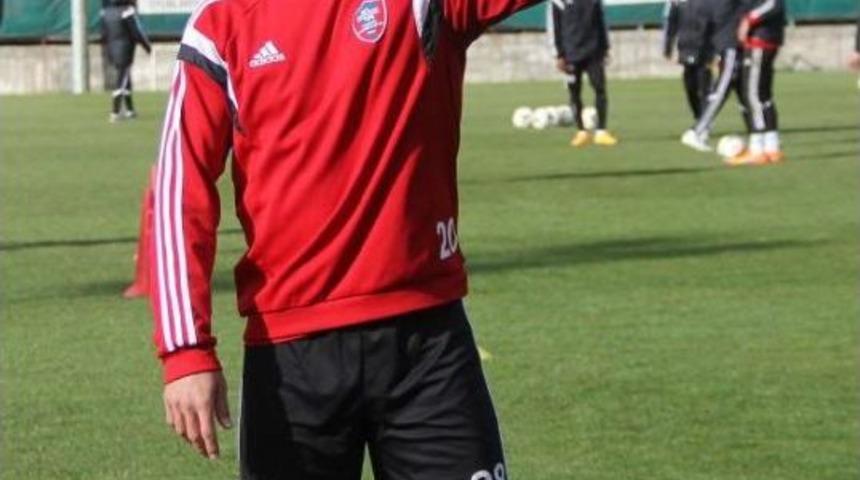 Kardemir Karab&uuml;kspor'da Viola Affedildi