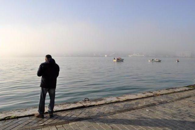 İstanbul’Da Sabah Saatlerinde Sis Etkili Oldu; Vapur Seferlerde Aksama Yaşandı