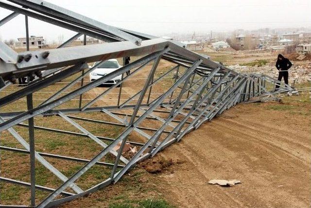 Hırsızlar Mahalleleri Elektriksiz Bıraktı 1