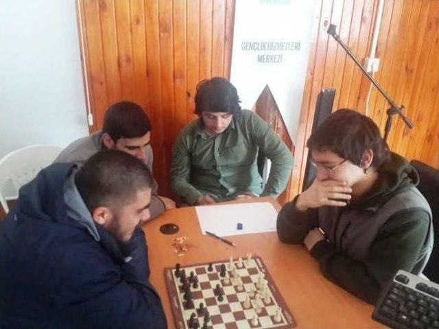 Gen&ccedil;ler 1100 Metrede Kamp Yaptı 2