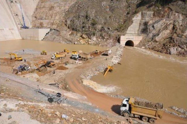 10 Kişinin Öldüğü Baraj Faciasının Sorumlularına Para Cezası