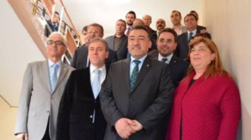 Ak Parti&rsquo;li Adaylar Gazeteciler Cemiyeti&rsquo;nde