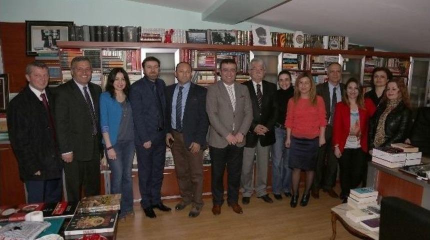 Taş&ccedil;ı&rsquo;dan &rsquo;baykuş&rsquo; Ziyareti