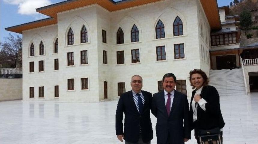 R&ouml;nesans Vakfı&rsquo;ndan Ziyaret