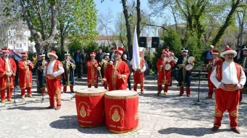 Kutlu Doğum Haftası&rsquo;na Mehteranlı Konser