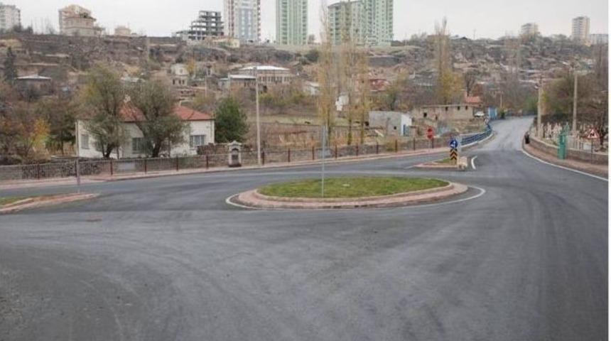 Esentepe İle Osmankavuncu Mahallelerinde Kavşak Ve Yol D&uuml;zenleme &Ccedil;alışması