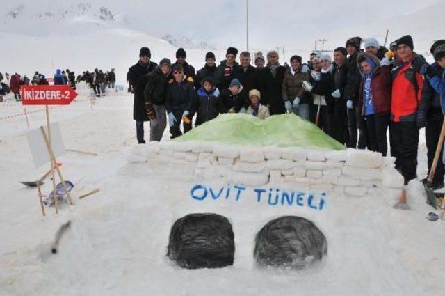 450 Çocukla Dünya Kardan Adam Yapma Rekorunu Kırdılar