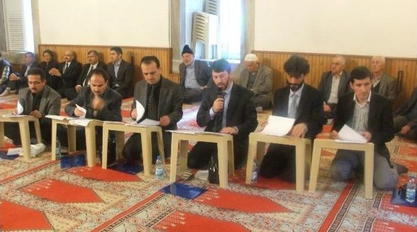 En G&uuml;zel Hutbeyi Manavgat Anadolu İmam Hatip Lisesi &Ouml;ğrencisi Okudu
