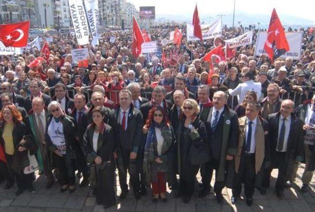 İzmir'de 'türkiye Adaletini Arıyor' Mitingine Binlerce Avukat Katıldı; 'tünelin Ucu Görünmüştür'