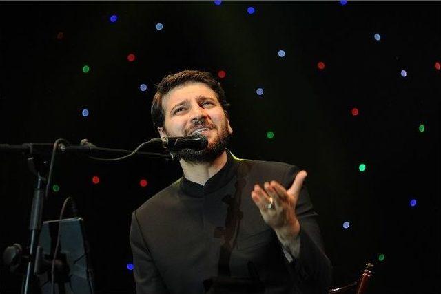 Sami Yusuf İle Kutlu Doğum Coşkusu Yaşandı