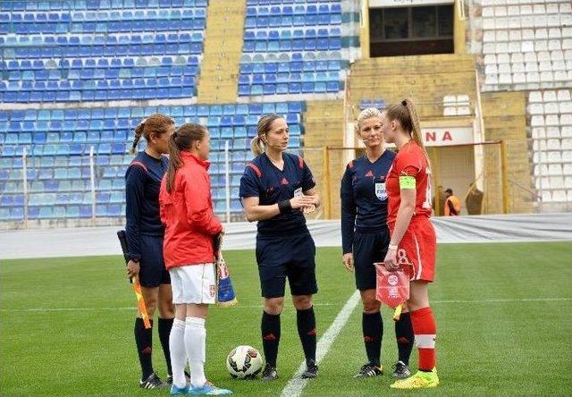 Uefa U17 Kızlar Avrupa Şampiyonası Elit Tur 1. Grup Karşılaşmaları