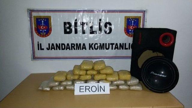 Bitlis’te Jandarma, Hoparlör İçerisinde 13 Kilo Eroin Ele Geçirdi