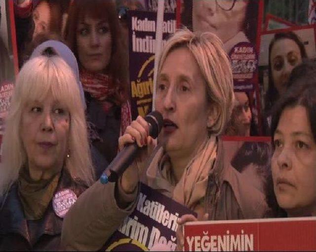 Beyoğlu'nda Kadın Cinayetlerini Protesto Yürüyüşü
