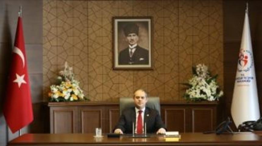 Bakan &Ccedil;ağatay Kılı&ccedil; Galatasaray&rsquo;ı Kutladı